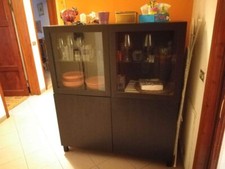 mobile con vetrina merrone nero colore ikea