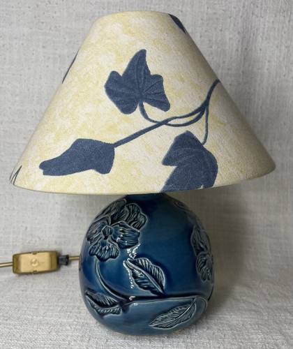 Lampada ceramica blu vintage