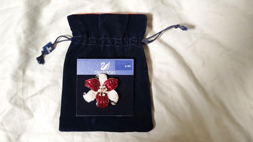 Spilla fiore cristallo