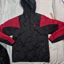 Nike Air Jordan Essentials