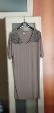 Abito MIA LINEA color tortora misura 54/56 con applicazione sulle spalle