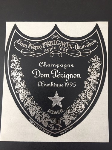 Une étiquette champagne - une,
