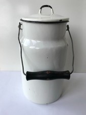 Lattiera smaltata sovietica