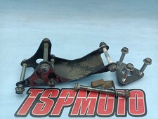 STAFFE SUPPORTI MOTORE BRACKETS ENGINE SUPPORTS SUZUKI TU 250 X 97-03 J426