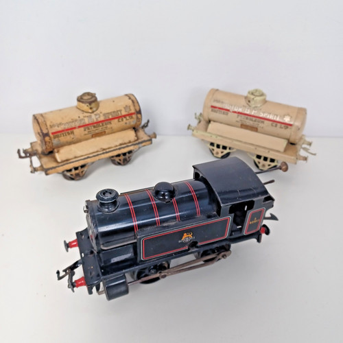 Hornby loco vagoni cisterna - +,