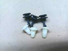 3B0867333. 3 GRAFFETTE X RIVEST. SU MONTANTI INTERNI. X: GOLF 5,PLUS,JETTA,ECC..