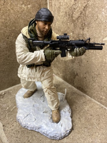 Mcfarlane military series - military,