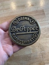 Marcatore marciapiede Dr Pepper OTTONE MASSICCIO patina uomo grotta soda cola birra da collezione