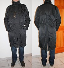Parka/trench lungo isolato