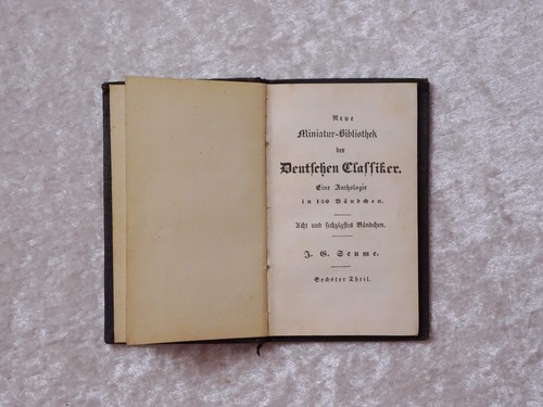 Antico libro miniatura - antico,