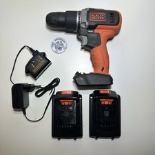 Trapano Avvitatore a percussione con due batterie litio 18V Black+Decker BCD003