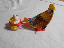 TIN CHICKEN WIND UP  GALLINA