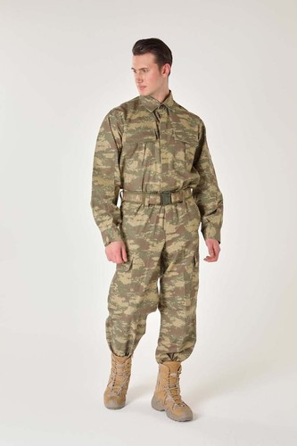 Autentico set uniforme