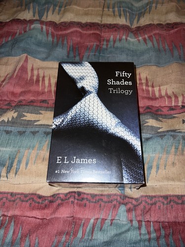 Fifty shades trilogy set - fifty,