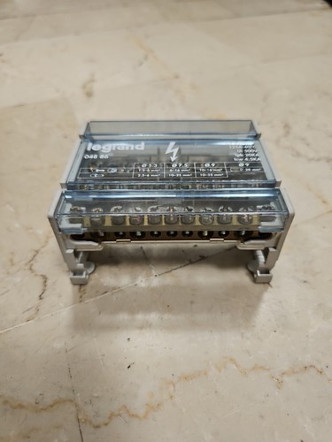 Legrand 048 x 125a - 048, 4