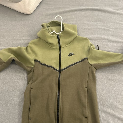 Pistachio nike tech fleece - nike,