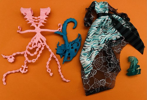 Monster high clothes haunted - monster,