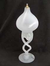Oil lamp,  twisted stemmed