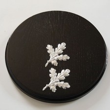 Piastra di Cinghiale Af 19 CM Scudo Trofeo Rotondo Scuro Con 2 X Foglie Quercia