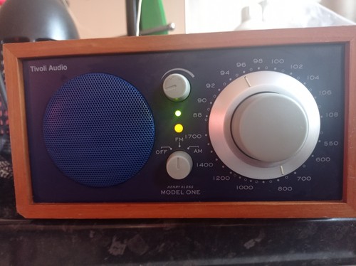 Radio tivoli audio - tivoli, henry