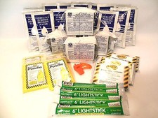 BARRETTE ALIMENTARI SOPRAVVIVENZA EMERGENZA 4 PERSONE, ACQUA E ATTREZZI PER BARCA BORSA FOSSO 5 ANNI