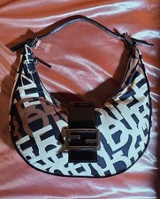 Borsa croissant tipografia