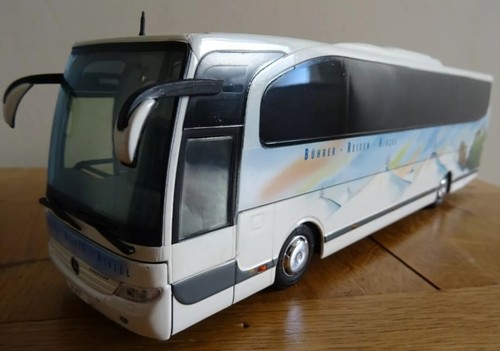 Minichamps mercedes travego - minichamps,