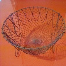 RETE NASSA DA LAGO VINTAGE METALLICA A CESTINO PIEGHEVOLE - RARITÀ