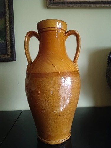 Vecchia anfora rustica - vecchia,