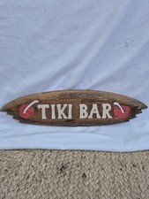 Insegna Tiki Bar in legno