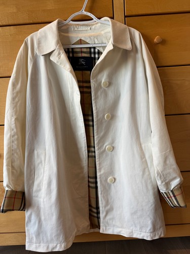 Beautiful burberry trench - burberry,