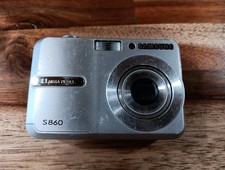 Samsung S860 8,1 megapixel fotocamera digitale argento - si accende e si spegne