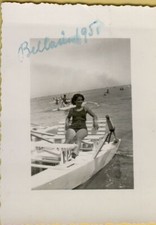 163919 VECCHISSIMA FOTOGRAFIA  bella ragazza su moscone pattino a bellaria 1951