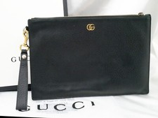 Gucci GG Marmont Pouch 475317