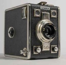 FOTOCAMERA BOX  GEVABOX 6X9 DEL 1951 PER FILM 120