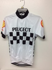 Retro 1983 Peugeot Shell Short