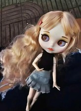 Bambola Blythe capelli biondi