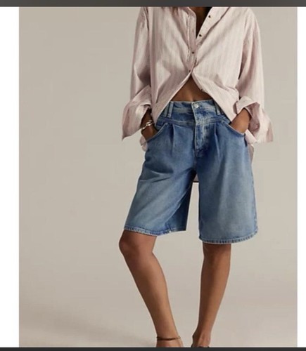 Pantaloncini denim nuovi senza