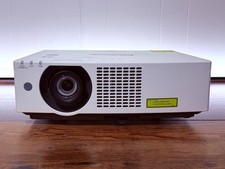 Panasonic PT-VMZ60 Proiettore