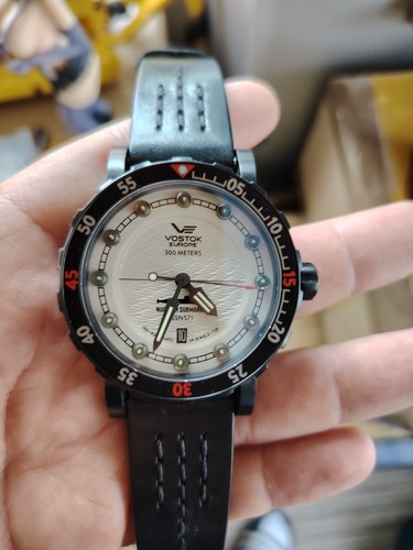 Vostok europa sottomarino