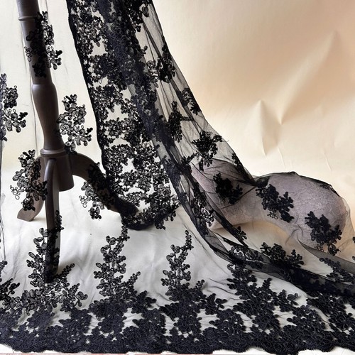 Abito sposa nero con - abito, ricamo