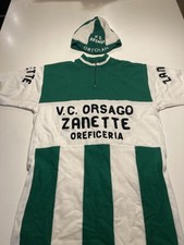 MAGLIA E BERRETTO IN LANA