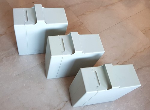 Tre box con - con, maniglia
