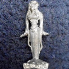 1985 Night Horrors C18 Vampira