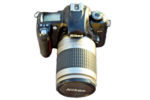 Fotocamera nikon 75 - fotocamera,