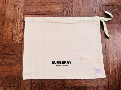 Authentic green burberry logo - green,