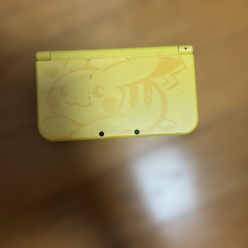 New nintendo 3ds pikachu - new,