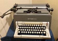 Macchina da scrivere vintage