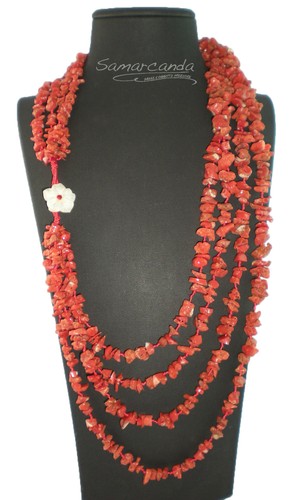 Collana corallo del - in,