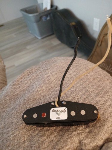 Raro pickup fender - custom, shop